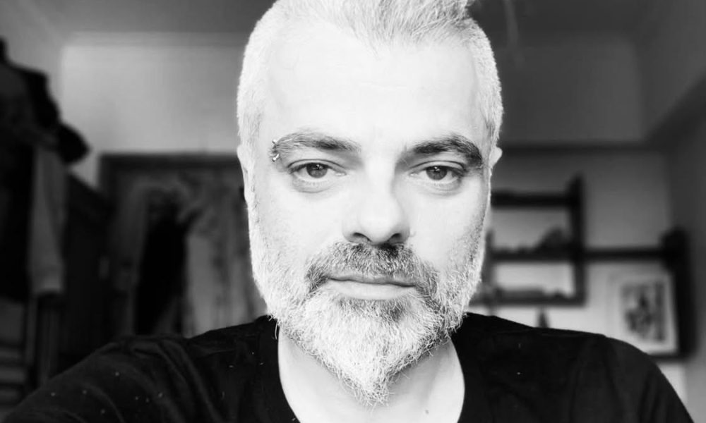 Davide Canali fotografo e professor, retrato em preto e branco